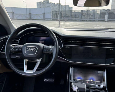 Чорний Ауді Q8, об'ємом двигуна 3 л та пробігом 69 тис. км за 53999 $, фото 15 на Automoto.ua