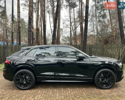 Черный Ауди Q8, объемом двигателя 3 л и пробегом 92 тыс. км за 63900 $, фото 24 на Automoto.ua