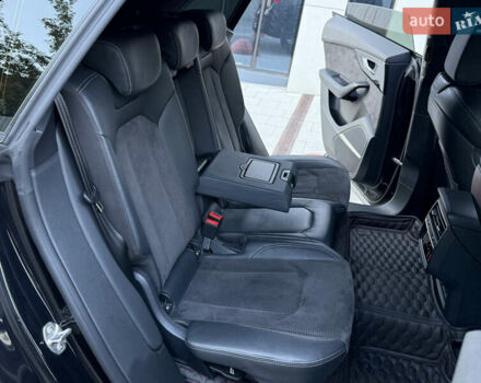 Чорний Ауді Q8, об'ємом двигуна 2.97 л та пробігом 154 тис. км за 62000 $, фото 54 на Automoto.ua