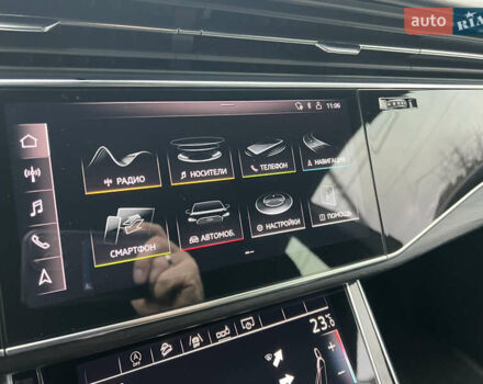 Черный Ауди Q8, объемом двигателя 3 л и пробегом 92 тыс. км за 63900 $, фото 138 на Automoto.ua