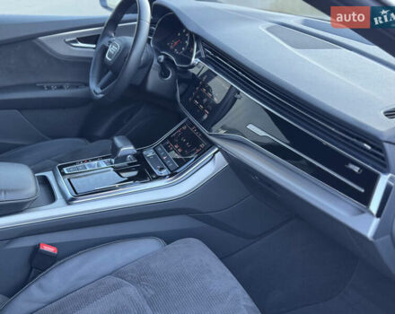 Черный Ауди Q8, объемом двигателя 2.97 л и пробегом 88 тыс. км за 55500 $, фото 42 на Automoto.ua