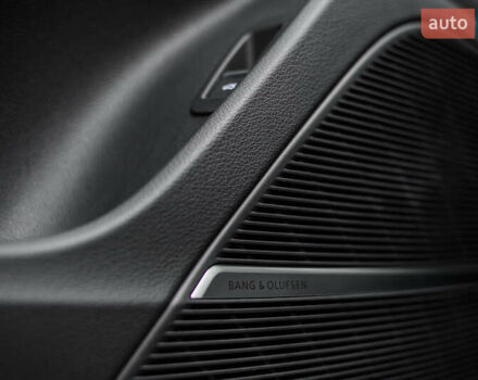 Черный Ауди Q8, объемом двигателя 3 л и пробегом 126 тыс. км за 49900 $, фото 32 на Automoto.ua