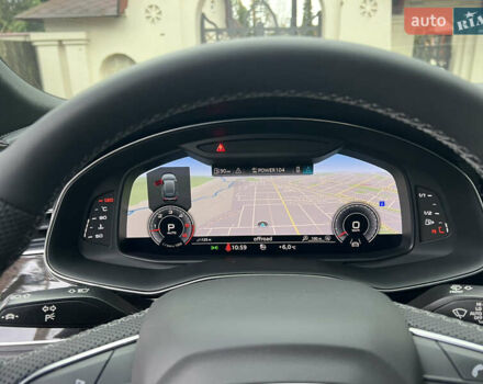 Черный Ауди Q8, объемом двигателя 3 л и пробегом 92 тыс. км за 63900 $, фото 82 на Automoto.ua