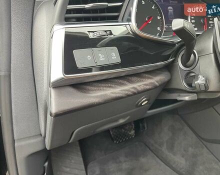 Ауди Q8 2020 в Киеве на Automoto.ua Черный Ауди Q8, объемом двигателя 2.97 л и пробегом 124 тыс. км за 54700 $, фото 24 на Automoto.ua