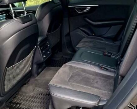 Чорний Ауді Q8, об'ємом двигуна 3 л та пробігом 132 тис. км за 65400 $, фото 13 на Automoto.ua