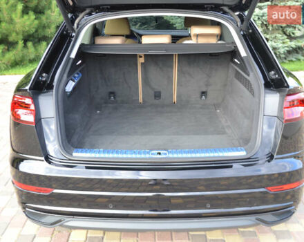 Ауди Q8 2020 в Днепре (Днепропетровске) на Automoto.ua Черный Ауди Q8, объемом двигателя 2.97 л и пробегом 109 тыс. км за 56000 $, фото 23 на Automoto.ua