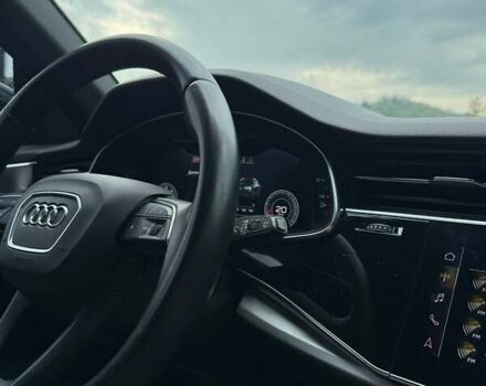 Черный Ауди Q8, объемом двигателя 3 л и пробегом 62 тыс. км за 72000 $, фото 8 на Automoto.ua