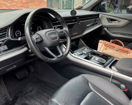 Черный Ауди Q8, объемом двигателя 3 л и пробегом 62 тыс. км за 72000 $, фото 9 на Automoto.ua