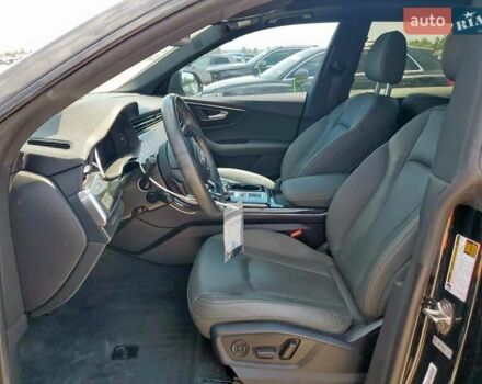 Черный Ауди Q8, объемом двигателя 3 л и пробегом 68 тыс. км за 49900 $, фото 6 на Automoto.ua