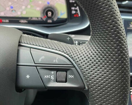 Чорний Ауді Q8, об'ємом двигуна 2.97 л та пробігом 130 тис. км за 58088 $, фото 14 на Automoto.ua