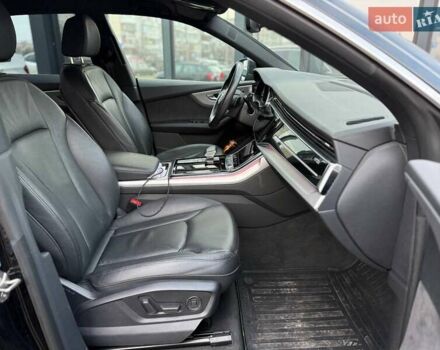 Чорний Ауді Q8, об'ємом двигуна 2.97 л та пробігом 60 тис. км за 70990 $, фото 14 на Automoto.ua