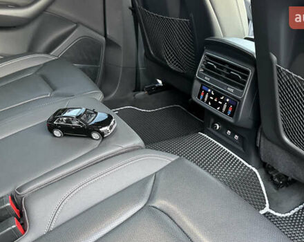 Черный Ауди Q8, объемом двигателя 3 л и пробегом 32 тыс. км за 66400 $, фото 3 на Automoto.ua