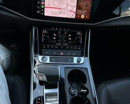 Черный Ауди Q8, объемом двигателя 3 л и пробегом 145 тыс. км за 59000 $, фото 12 на Automoto.ua