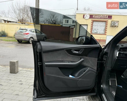 Черный Ауди Q8, объемом двигателя 3 л и пробегом 132 тыс. км за 56500 $, фото 34 на Automoto.ua
