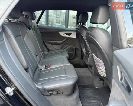 Чорний Ауді Q8, об'ємом двигуна 2.97 л та пробігом 60 тис. км за 70990 $, фото 13 на Automoto.ua