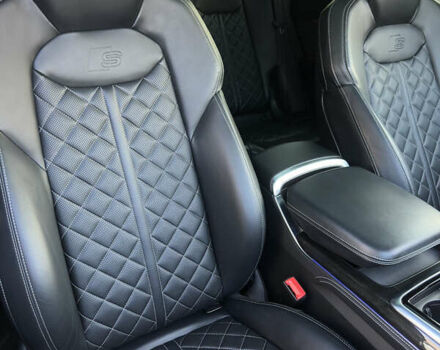 Черный Ауди Q8, объемом двигателя 2.97 л и пробегом 176 тыс. км за 69900 $, фото 24 на Automoto.ua