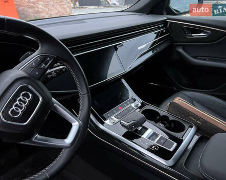 Черный Ауди Q8, объемом двигателя 3 л и пробегом 35 тыс. км за 58499 $, фото 21 на Automoto.ua