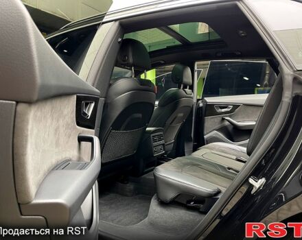 Черный Ауди Q8, объемом двигателя 3 л и пробегом 100 тыс. км за 67900 $, фото 8 на Automoto.ua