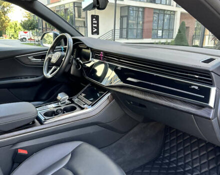 Черный Ауди Q8, объемом двигателя 3 л и пробегом 98 тыс. км за 57000 $, фото 15 на Automoto.ua