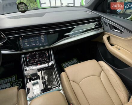 Ауді Q8 2021 у Києві на Automoto.ua Чорний Ауді Q8, об'ємом двигуна 2.97 л та пробігом 89 тис. км за 63990 $, фото 18 на Automoto.ua