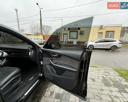 Черный Ауди Q8, объемом двигателя 3 л и пробегом 132 тыс. км за 56500 $, фото 50 на Automoto.ua