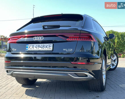 Черный Ауди Q8, объемом двигателя 3 л и пробегом 72 тыс. км за 69000 $, фото 1 на Automoto.ua