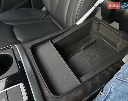 Чорний Ауді Q8, об'ємом двигуна 3 л та пробігом 148 тис. км за 54999 $, фото 25 на Automoto.ua