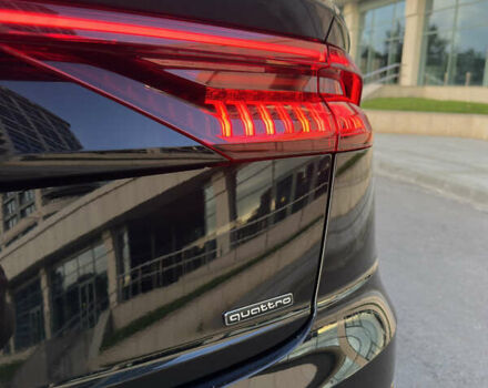 Черный Ауди Q8, объемом двигателя 2.97 л и пробегом 176 тыс. км за 69900 $, фото 6 на Automoto.ua