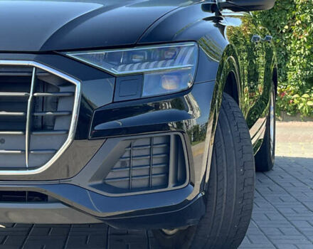 Черный Ауди Q8, объемом двигателя 3 л и пробегом 72 тыс. км за 69000 $, фото 5 на Automoto.ua