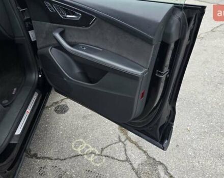 Черный Ауди Q8, объемом двигателя 2.97 л и пробегом 141 тыс. км за 67900 $, фото 26 на Automoto.ua