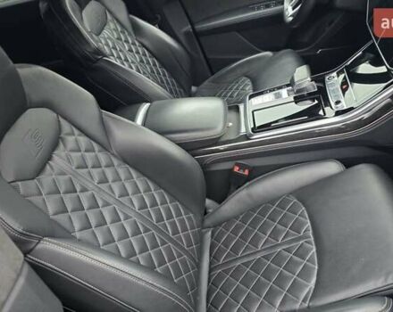 Черный Ауди Q8, объемом двигателя 2.97 л и пробегом 141 тыс. км за 67900 $, фото 9 на Automoto.ua