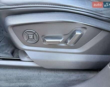 Черный Ауди Q8, объемом двигателя 2.97 л и пробегом 161 тыс. км за 58300 $, фото 19 на Automoto.ua