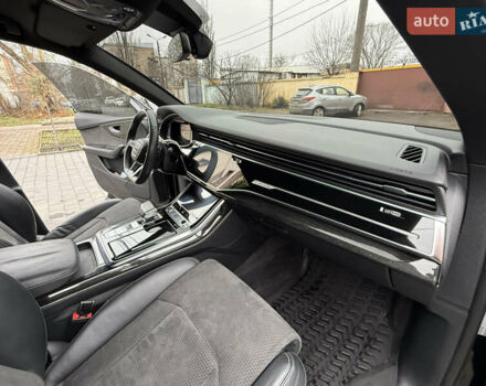 Черный Ауди Q8, объемом двигателя 3 л и пробегом 132 тыс. км за 56500 $, фото 46 на Automoto.ua