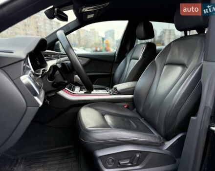 Чорний Ауді Q8, об'ємом двигуна 2.97 л та пробігом 60 тис. км за 70990 $, фото 11 на Automoto.ua