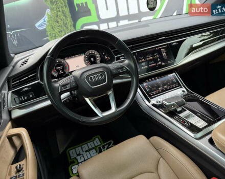 Ауді Q8 2021 у Києві на Automoto.ua Чорний Ауді Q8, об'ємом двигуна 2.97 л та пробігом 89 тис. км за 63990 $, фото 23 на Automoto.ua