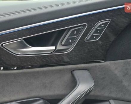 Черный Ауди Q8, объемом двигателя 2.97 л и пробегом 141 тыс. км за 67900 $, фото 22 на Automoto.ua