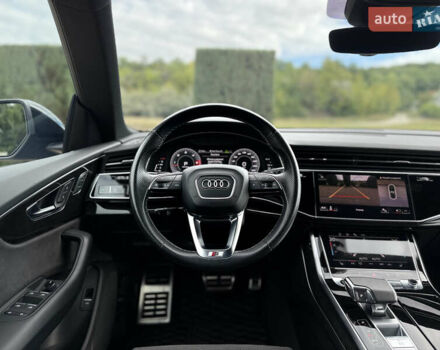 Черный Ауди Q8, объемом двигателя 2.97 л и пробегом 96 тыс. км за 65000 $, фото 40 на Automoto.ua