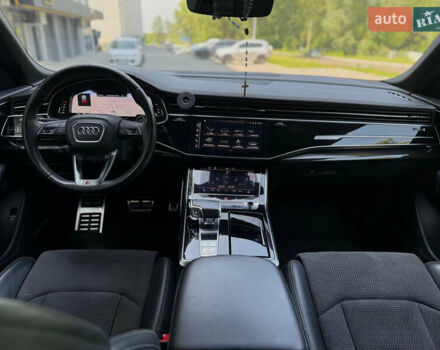Чорний Ауді Q8, об'ємом двигуна 2.97 л та пробігом 170 тис. км за 57500 $, фото 4 на Automoto.ua