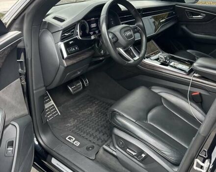 Чорний Ауді Q8, об'ємом двигуна 2.97 л та пробігом 150 тис. км за 68500 $, фото 16 на Automoto.ua