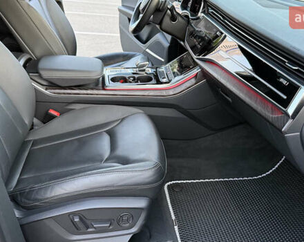 Черный Ауди Q8, объемом двигателя 3 л и пробегом 32 тыс. км за 66400 $, фото 14 на Automoto.ua