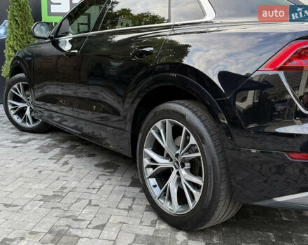 Ауді Q8 2021 у Києві на Automoto.ua Чорний Ауді Q8, об'ємом двигуна 2.97 л та пробігом 89 тис. км за 63990 $, фото 70 на Automoto.ua
