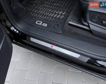 Черный Ауди Q8, объемом двигателя 3 л и пробегом 35 тыс. км за 58499 $, фото 27 на Automoto.ua
