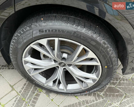 Черный Ауди Q8, объемом двигателя 3 л и пробегом 132 тыс. км за 56500 $, фото 5 на Automoto.ua