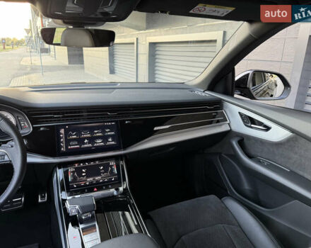Черный Ауди Q8, объемом двигателя 2.97 л и пробегом 79 тыс. км за 72900 $, фото 16 на Automoto.ua