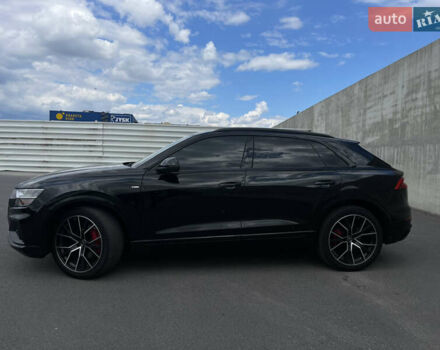 Черный Ауди Q8, объемом двигателя 3 л и пробегом 43 тыс. км за 67600 $, фото 3 на Automoto.ua