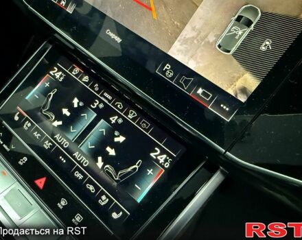 Черный Ауди Q8, объемом двигателя 3 л и пробегом 75 тыс. км за 72000 $, фото 2 на Automoto.ua