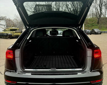 Черный Ауди Q8, объемом двигателя 3 л и пробегом 78 тыс. км за 73333 $, фото 14 на Automoto.ua