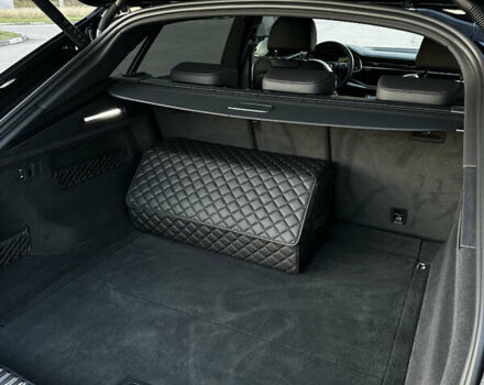 Черный Ауди Q8, объемом двигателя 2.97 л и пробегом 34 тыс. км за 85500 $, фото 29 на Automoto.ua