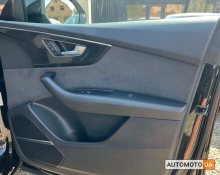 Черный Ауди Q8, объемом двигателя 3 л и пробегом 39 тыс. км за 81000 $, фото 24 на Automoto.ua