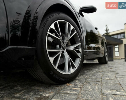 Черный Ауди Q8, объемом двигателя 2.97 л и пробегом 38 тыс. км за 87900 $, фото 5 на Automoto.ua